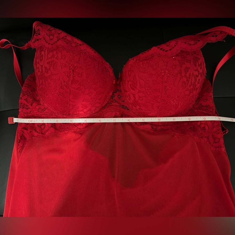 Elegant Scarlet Lace Slip Nightie - Picture 5 of 7